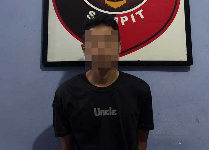 curi uang kasir