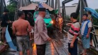 jembatan arut jebol