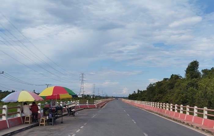 jembatan kolam