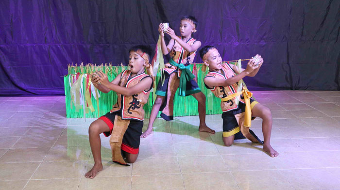 TARI JAGA TANA