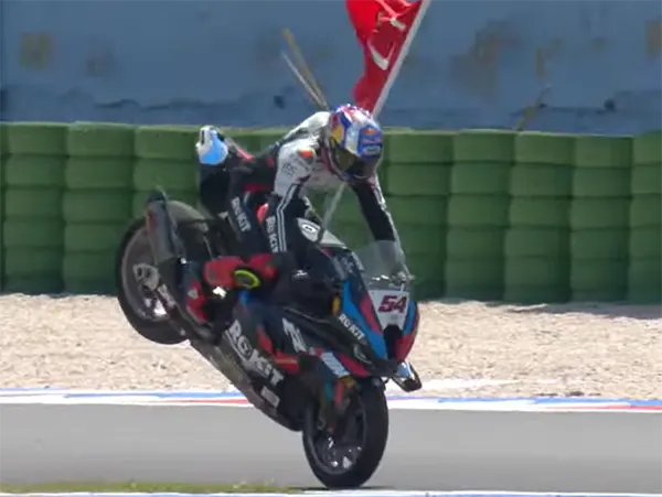 pembalap wsbk toprak