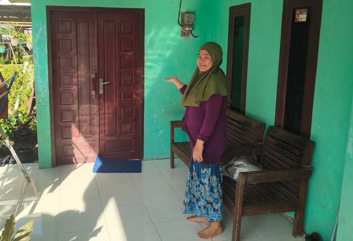 teror ketuk pintu