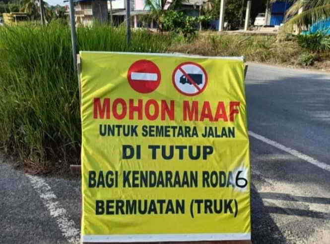 Penutupan Jalan Kolam