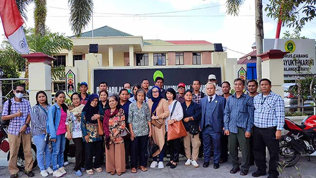 SIDANG SENGKETA TUGU SOEKARNO