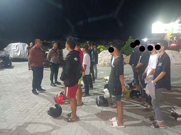 Balapan Liar di Bandara