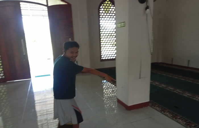 maling kotak amal