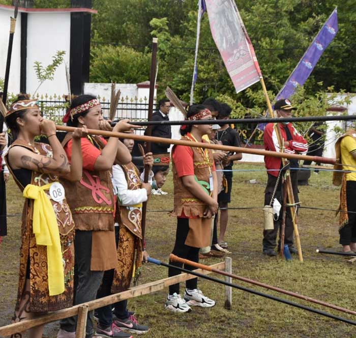 olahraga tradisional