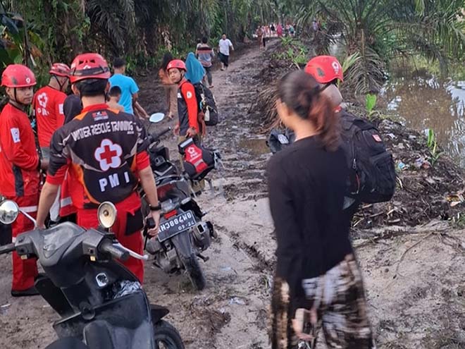 pencarian bocah tenggelam