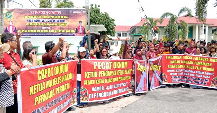 demo warga