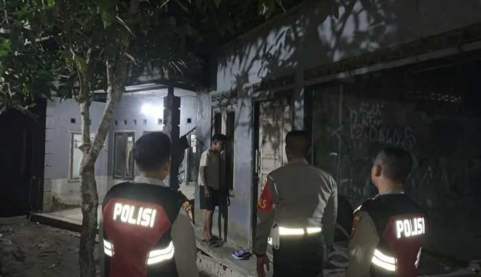 mengamuk bawa parang