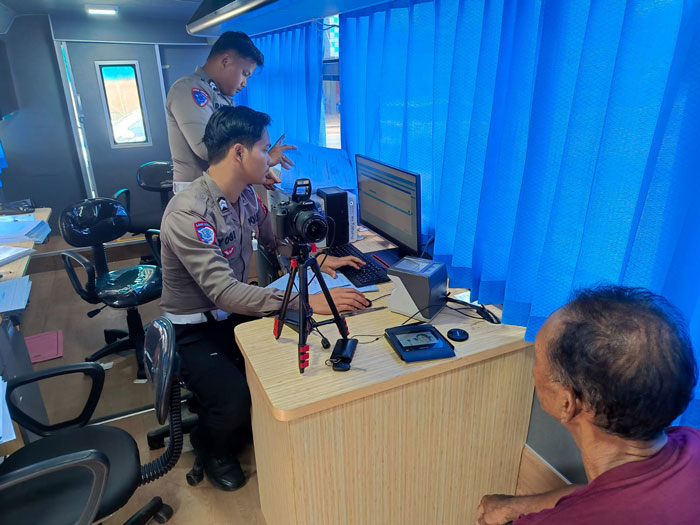 Layanan SIM Keliling