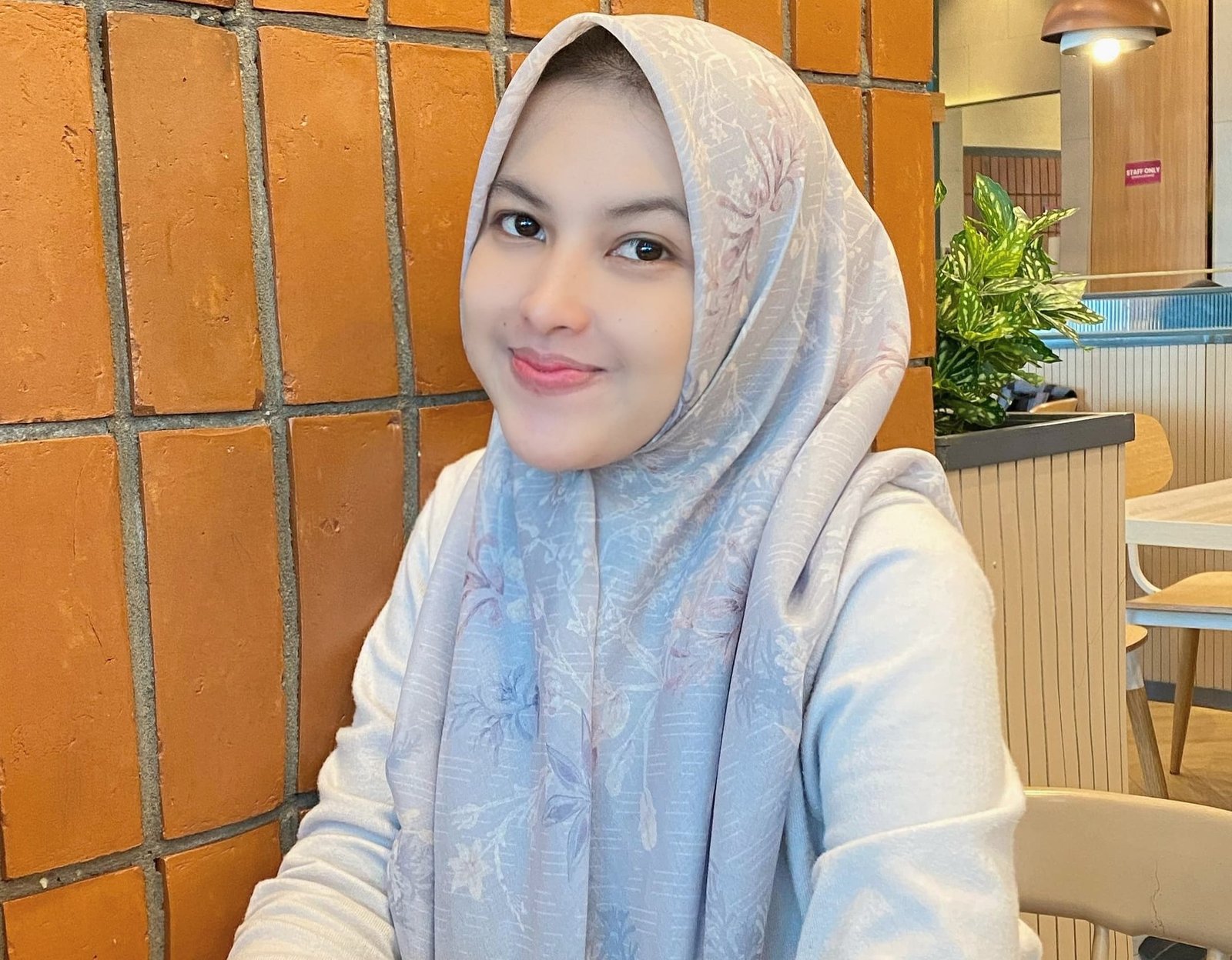 Anisa Rahmi Fakhriyana, S.Pd anisa rahmi fakhriyana, s.pd