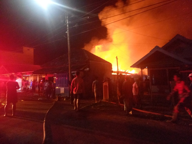 kebakaran barak kuala pembuang 