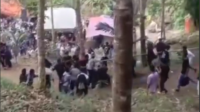 perkelahian remaja di sungai setongah