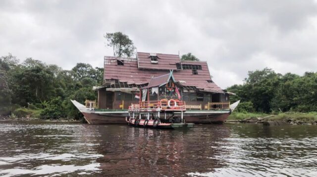 Kapal Wisata Kotim