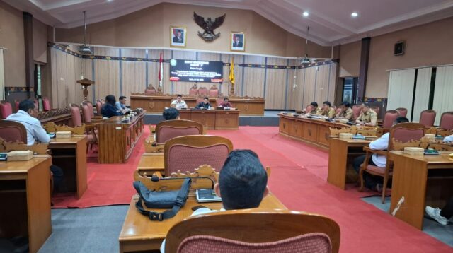 dprd kotim bahas tekon