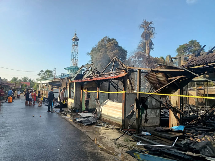 kebakaran pasar talaken