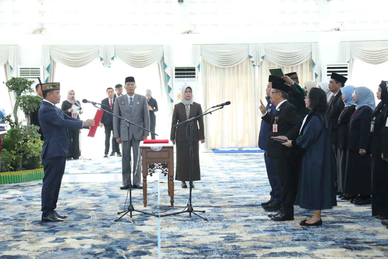 pelantikan pejabat pemprov kalteng hari ini