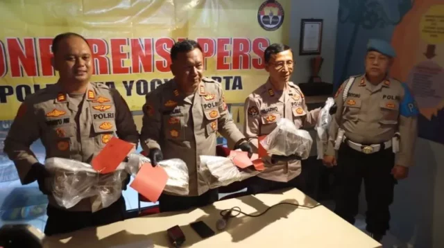 perusakan makam kristen