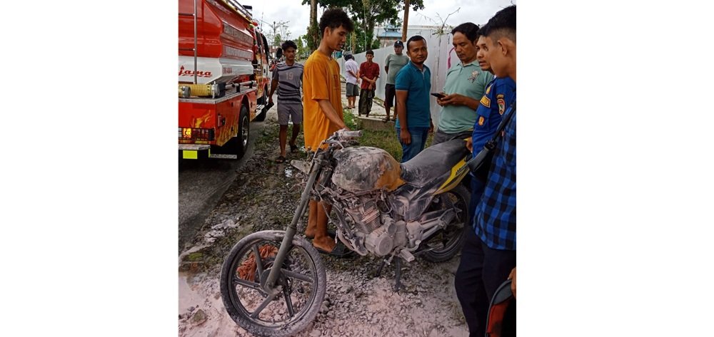 motor terbakar