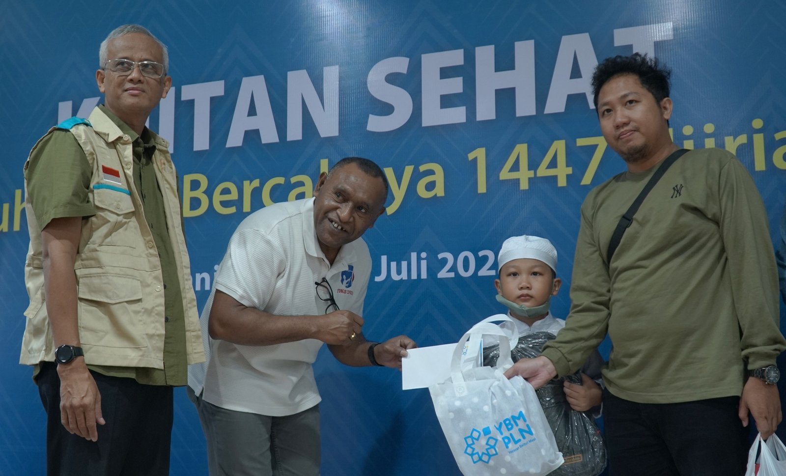 Khitan massal anak yatim 2025,PLN UID Kalselteng peduli,PLN bantu masyarakat dhuafa