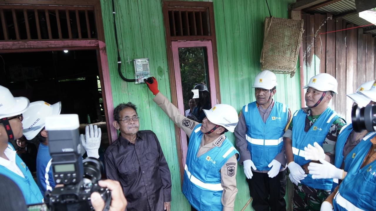 Penyalaan listrik 22 desa Murung Raya,Desa Hingan Tokung listrik 24 jam,Kolaborasi PLN dan Pemkab Murung Raya,Pemerataan listrik pedesaan Kalteng