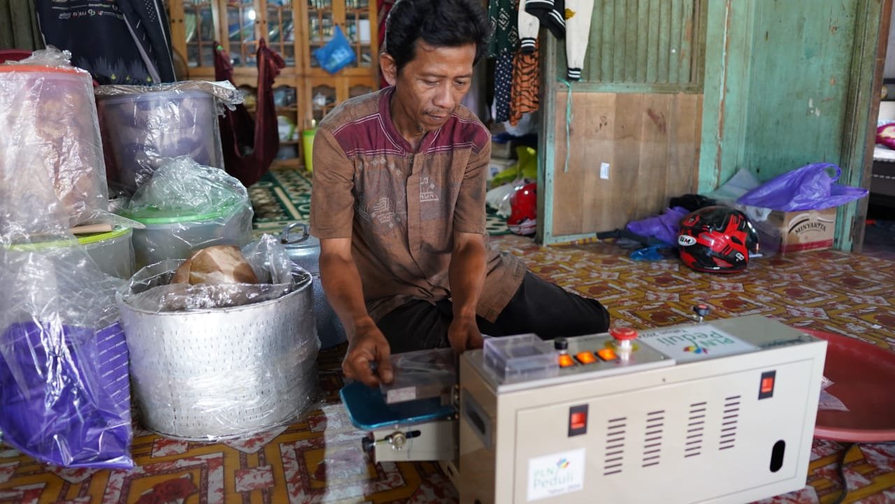 PLN 80 Tahun,Listrik PLN dorong ekonomi rakyat,Kontribusi PLN bagi pembangunan daerah,Peran PLN bagi UMKM