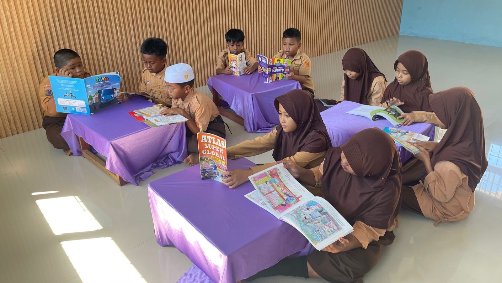 PLN 80 Tahun,PLN untuk Dunia Pendidikan,PLN Menyalakan Pengetahuan,Bantuan PLN untuk sekolah,Sinergi PLN dan dunia pendidikan