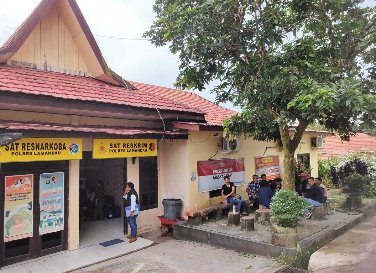 LAPOR POLISI lapor polisi