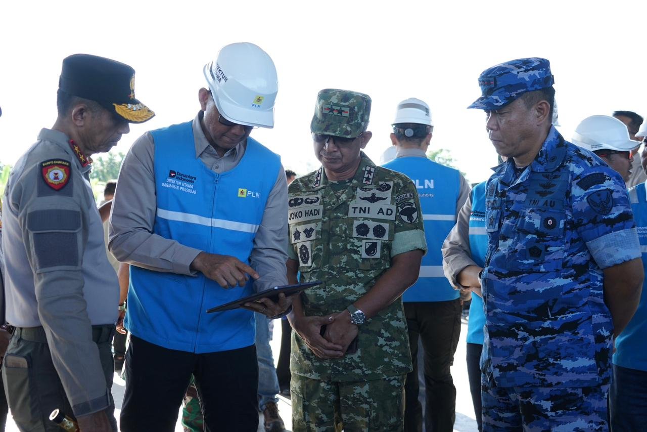 Pemulihan listrik Aceh,Bencana Aceh 2025,Penanganan darurat Aceh,Evakuasi udara darat Aceh