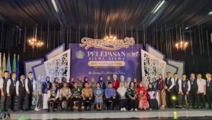 Foto bersama siswa smk 2 kelulusan 2026