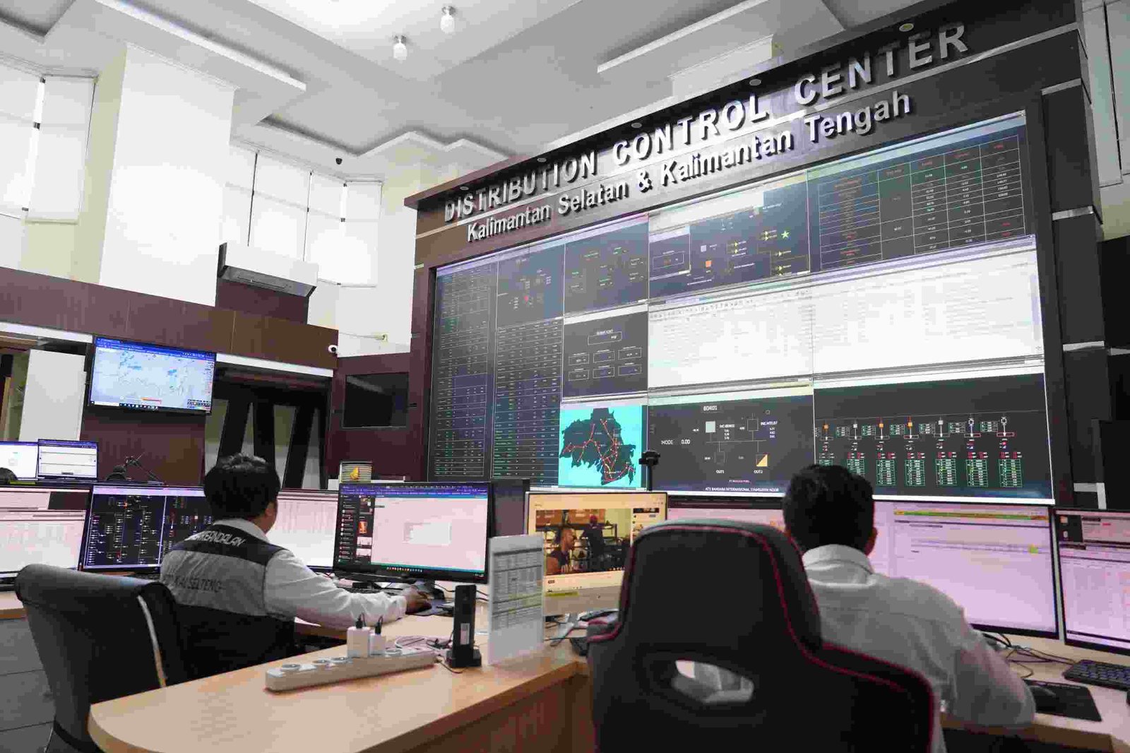Pemantauan sistem listrik