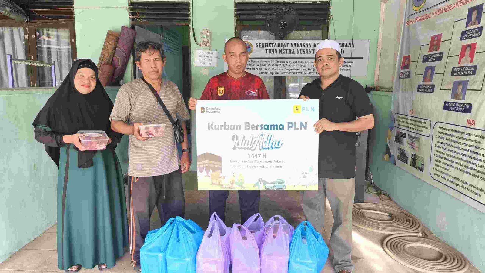 Penyaluran Daging Kurban PLN untuk YKTN Banjarbaru