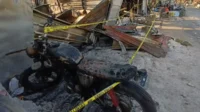 sepeda-motor-milik-salah-satu-korban-kios-terbakar-di-dekat-taman-kota-sampit sepeda motor milik salah satu korban kios terbakar di dekat taman kota sampit