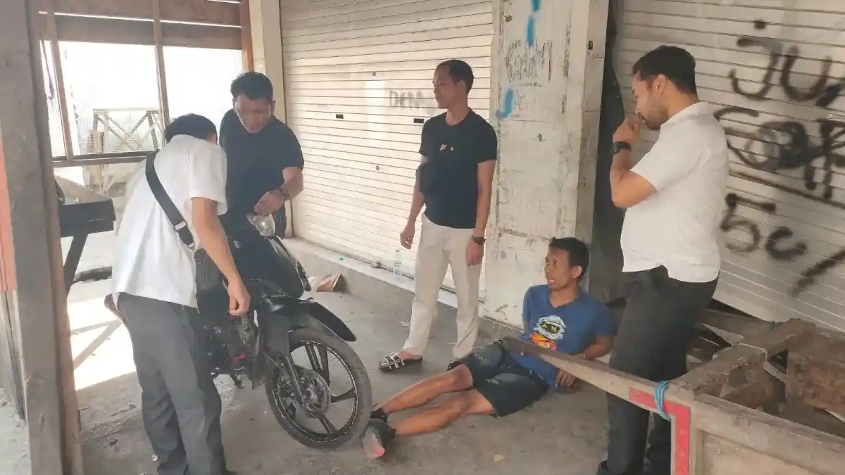 tim unit reskrim polsek ketapang saat meringkus terduga pelaku curanmor
