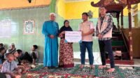 penyerahan simbolis ybm pln ke panti asuhan ayah bunda penyerahan simbolis ybm pln ke panti asuhan ayah bunda