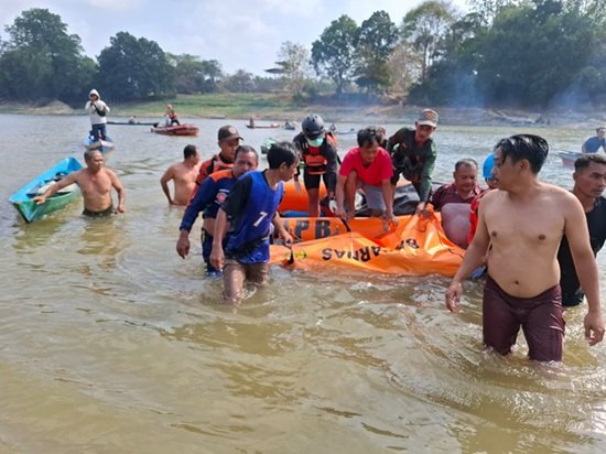 PENEMUAN KORBAN TENGGELAM DI SUNGAI LAMANDAU penemuan korban tenggelam di sungai lamandau