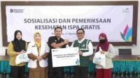 Simbolis Penyerahan Bantuan TJSL PLN untuk Korban Karhutla