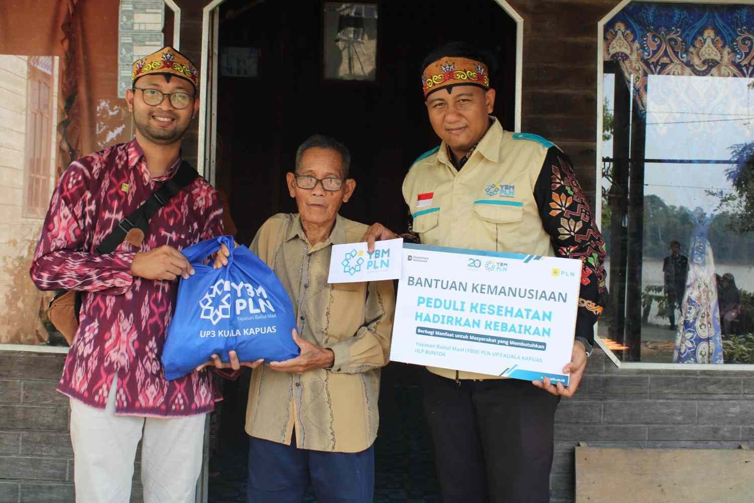 Bantuan YBM PLN untuk Lansia dan Keluarga Prasejahtera