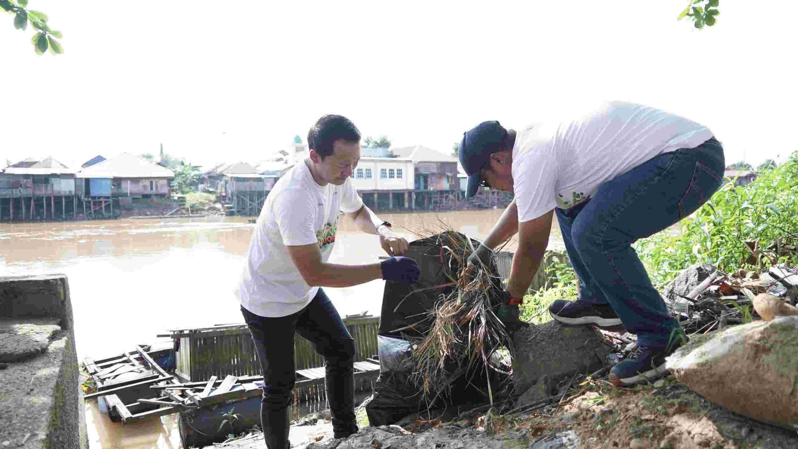 Program PLN Peduli Zero Waste Warrior Pekauman Ulu