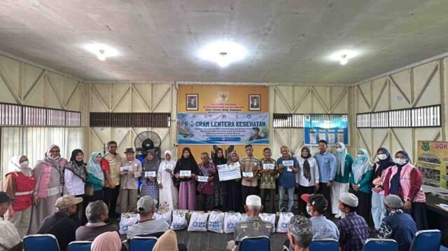 PLN-Lentera-Kesehatan-50-Lansia-Kapuas