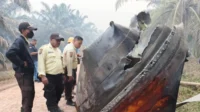 warga di jalan sampit pangkalan bun